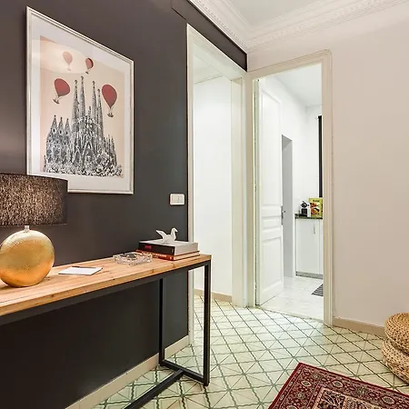 Oxis Urgell Paris Apartment *
