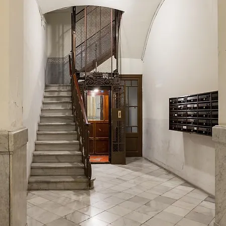 Oxis Urgell Paris Apartment *